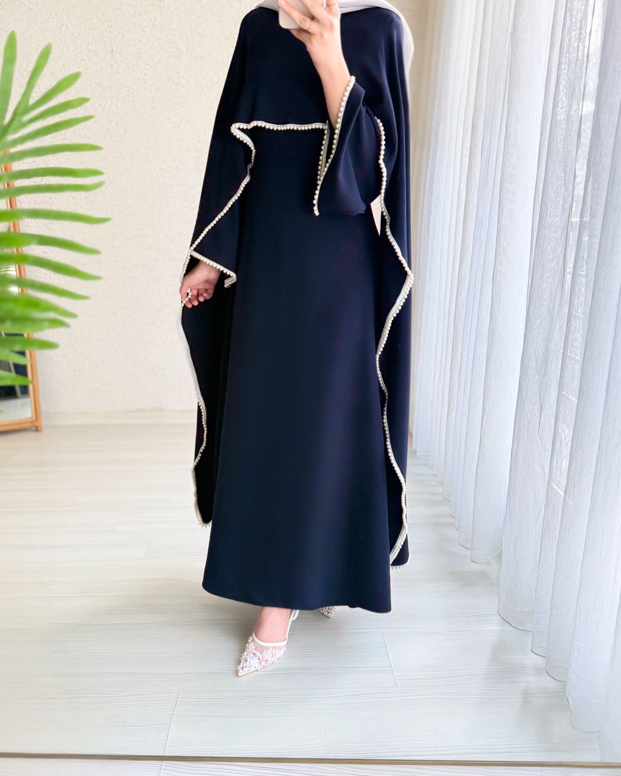 Pearl Detailed Ocactional Dress