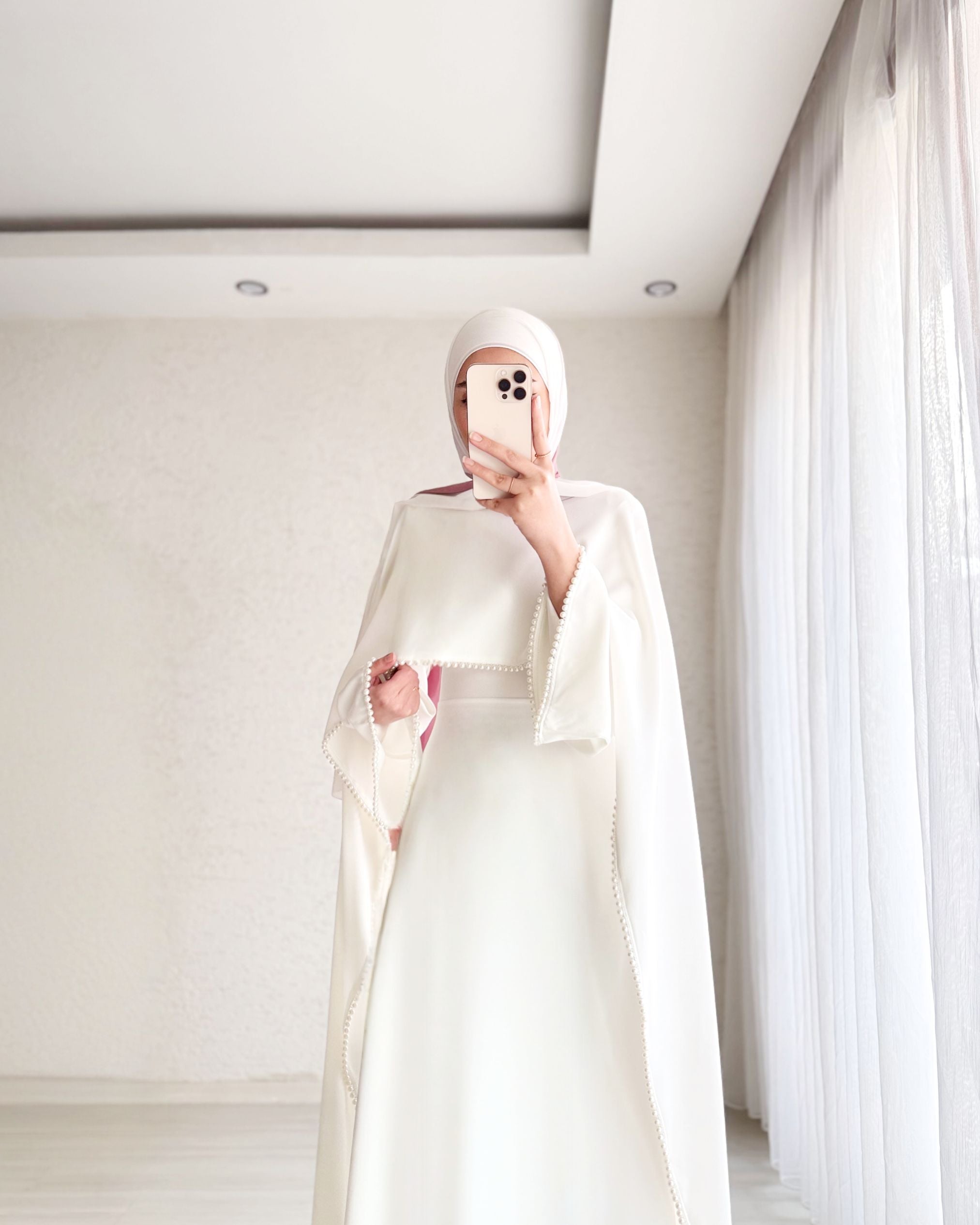 Pearl Detailed Ocactional Dress