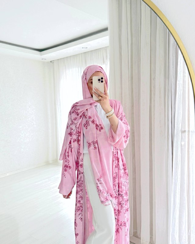Karz Abaya with scarf